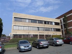 1070 m² Commercial space in Illiondale
