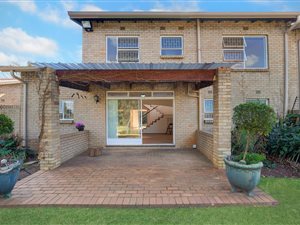 3 Bed Townhouse in Illovo
