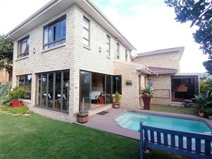 3 Bed House in Pienaarstrand