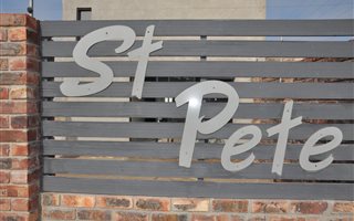 2 Bedroom Duplex in Newton Park
