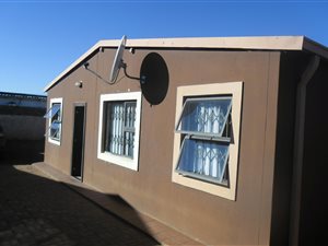 3 Bed House in Protea Glen