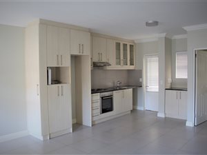 2 Bed Apartment in Nooitgedacht Estate