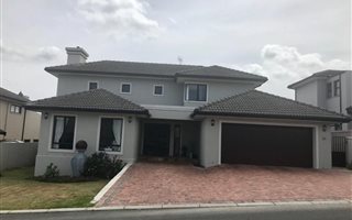 3 Bedroom House in Helderberg Estate
