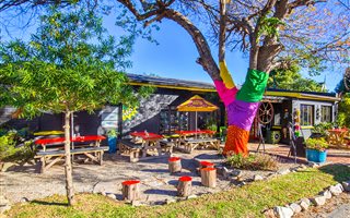 220 m² Commercial space in Paradise