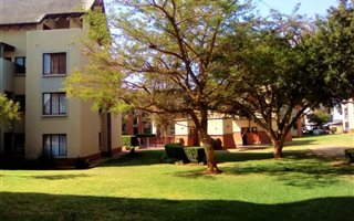 2 Bedroom Apartment in Zambezi Country Estate