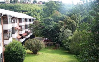 4 Bedroom Apartment in Clarendon