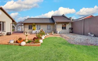 3 Bedroom House in Impala Park