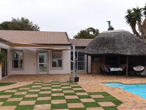 4 Bed House in Tableview