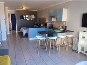 Studio Apartment in Bloubergstrand