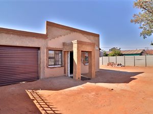 3 Bed House in Lenasia