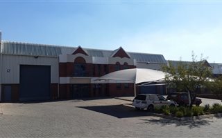 771 m² Industrial space in Randjesfontein