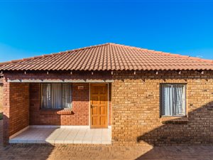 3 Bed House in Protea Glen