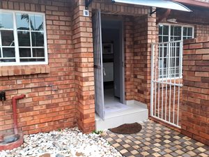 2 Bed Townhouse in Meyerspark
