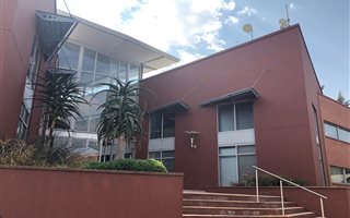 300 m² Commercial space in Bedfordview