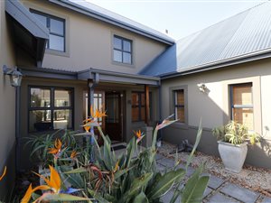 4 Bed House in Blue Mountain Village