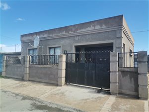 2 Bed House in Kwanonqaba