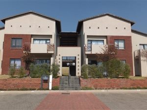 1 Bed Apartment in Jackal Creek Golf Estate