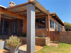 5 Bed House in Grootfontein Estate