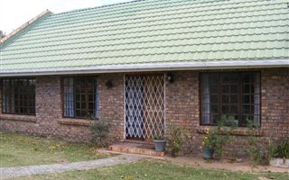 2 Bedroom House in Bathurst and Surrounds