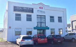 100 m² Office Space in Tableview