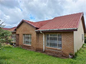 4 Bed House in Flora Park