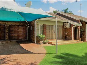 3 Bed House in Flora Park