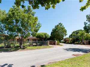 4 Bed House in Loerie Park