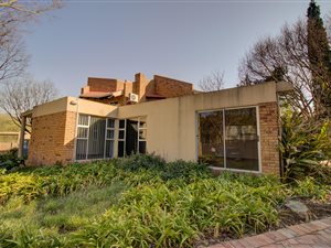 400 m² Commercial space in Pretorius Park
