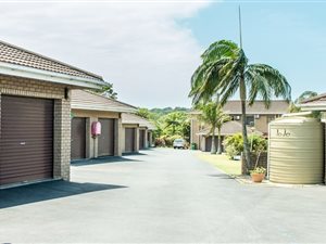 2 Bed Townhouse in Meerensee