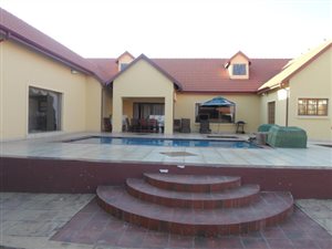 7 Bed House in Raslouw AH