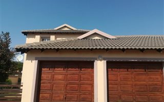 3 Bedroom House in Heuwelsig Estate