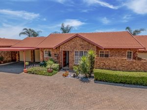 2 Bed Townhouse in Wierda Glen
