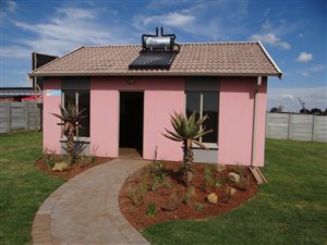 2 Bedroom House in Palmridge