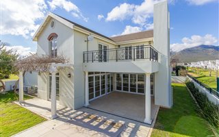 3 Bedroom House in Val de Vie