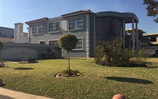 5 Bedroom House in Helderwyk
