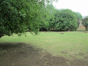 759 m² Land available in Clarens