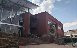 390 m² Commercial space in Bedfordview