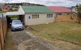 3 Bedroom House in Whetstone