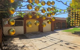 3 Bedroom House in Bellevue