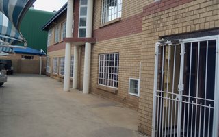 1582 m² Industrial space in Wadeville