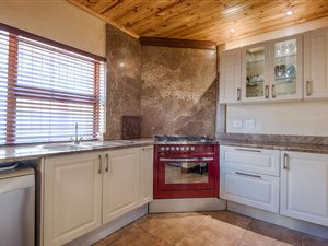 4 Bed House in Heathfield