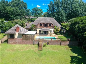 6 Bed House in Kloof