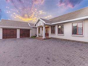 3 Bed House in Woodlands Estate