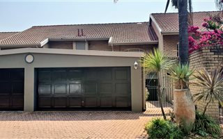 3 Bedroom Townhouse in Waterkloof Glen