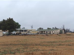 5.8 ha Smallholding in Malmesbury