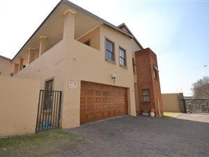 3 Bedroom Townhouse in Alberante