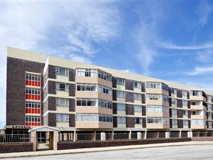 1 Bed Apartment in Port Elizabeth Central
