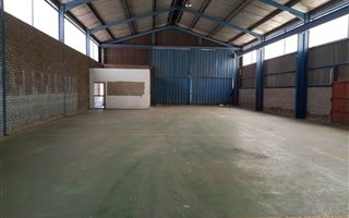 702 m² Industrial space in Anderbolt