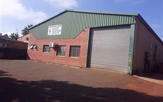 700 m² Industrial space in Mkondeni