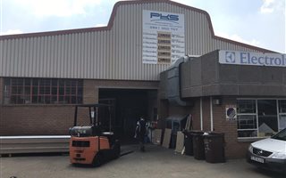 3560 m² Industrial space in Kew